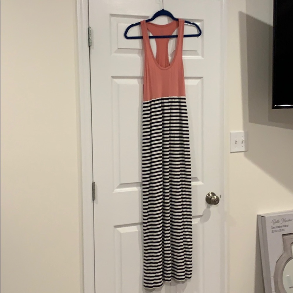 Loft XS beach Razorback tank maxi